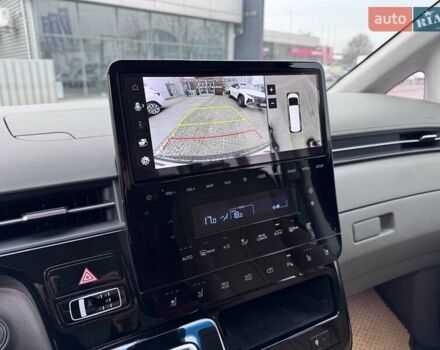 Чорний Хендай Staria, об'ємом двигуна 2.2 л та пробігом 8 тис. км за 51000 $, фото 15 на Automoto.ua