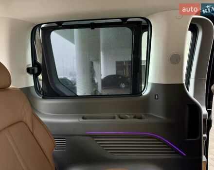 Чорний Хендай Staria, об'ємом двигуна 2.2 л та пробігом 8 тис. км за 59500 $, фото 31 на Automoto.ua