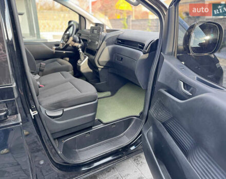 Чорний Хендай Staria, об'ємом двигуна 2.2 л та пробігом 63 тис. км за 19800 $, фото 22 на Automoto.ua