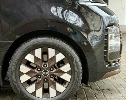 Чорний Хендай Staria, об'ємом двигуна 2.2 л та пробігом 8 тис. км за 59500 $, фото 11 на Automoto.ua