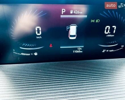 Черный Хендай Staria, объемом двигателя 2.2 л и пробегом 11 тыс. км за 42000 $, фото 19 на Automoto.ua