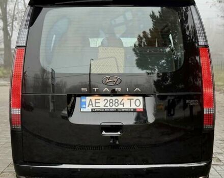 Чорний Хендай Staria, об'ємом двигуна 2.2 л та пробігом 8 тис. км за 59500 $, фото 16 на Automoto.ua