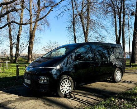 Черный Хендай Staria, объемом двигателя 2.2 л и пробегом 61 тыс. км за 36999 $, фото 7 на Automoto.ua