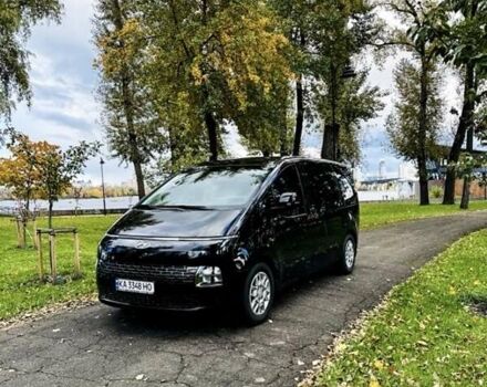 Черный Хендай Staria, объемом двигателя 2.2 л и пробегом 11 тыс. км за 42000 $, фото 8 на Automoto.ua