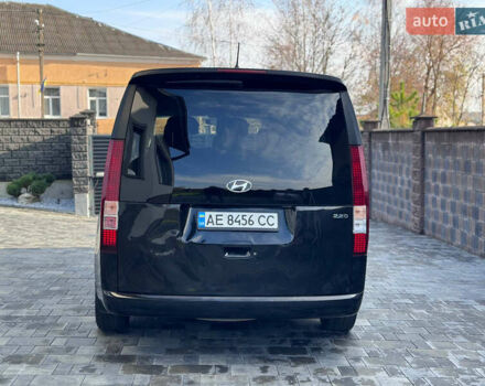 Чорний Хендай Staria, об'ємом двигуна 2.2 л та пробігом 63 тис. км за 19800 $, фото 6 на Automoto.ua