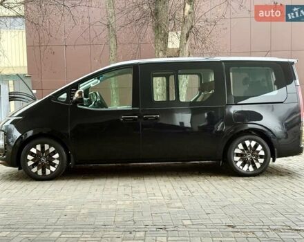 Чорний Хендай Staria, об'ємом двигуна 2.2 л та пробігом 8 тис. км за 59500 $, фото 20 на Automoto.ua