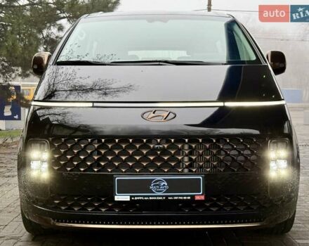 Чорний Хендай Staria, об'ємом двигуна 2.2 л та пробігом 8 тис. км за 59500 $, фото 7 на Automoto.ua