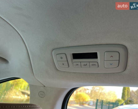 Черный Хендай Staria, объемом двигателя 2.2 л и пробегом 17 тыс. км за 55000 $, фото 12 на Automoto.ua