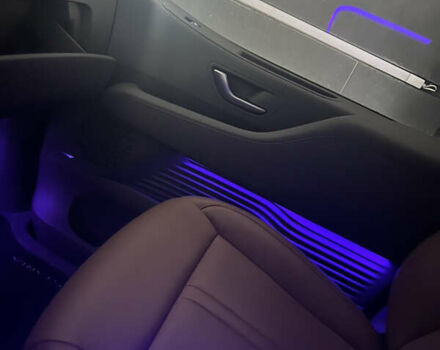 Черный Хендай Staria, объемом двигателя 2.2 л и пробегом 57 тыс. км за 49999 $, фото 7 на Automoto.ua