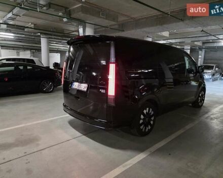 Чорний Хендай Staria, об'ємом двигуна 2.2 л та пробігом 27 тис. км за 60000 $, фото 2 на Automoto.ua