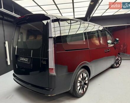 Чорний Хендай Staria, об'ємом двигуна 2.2 л та пробігом 1 тис. км за 70900 $, фото 18 на Automoto.ua