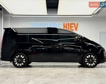 Чорний Хендай Staria, об'ємом двигуна 2.2 л та пробігом 1 тис. км за 69990 $, фото 10 на Automoto.ua