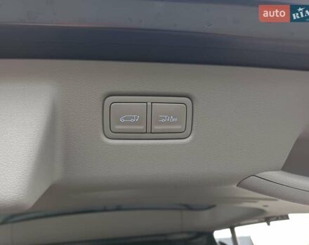 Черный Хендай Staria, объемом двигателя 2.2 л и пробегом 25 тыс. км за 62500 $, фото 23 на Automoto.ua