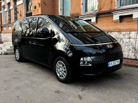 Хендай Staria 2022 у Києві на Automoto.ua Чорний Хендай Staria, об'ємом двигуна 2.2 л та пробігом 45 тис. км за 38999 $, фото 1 на Automoto.ua