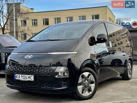 Хендай Staria 2023 у Києві на Automoto.ua Чорний Хендай Staria, об'ємом двигуна 2.2 л та пробігом 42 тис. км за 43000 $, фото 1 на Automoto.ua