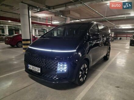 Чорний Хендай Staria, об'ємом двигуна 2.2 л та пробігом 27 тис. км за 60000 $, фото 1 на Automoto.ua