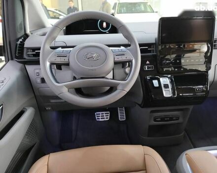 Хендай Staria, объемом двигателя 2.2 л и пробегом 2 тыс. км за 62500 $, фото 26 на Automoto.ua