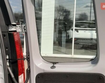 купить новое авто Хендай Staria 2023 года от официального дилера Автоберег HYUNDAI на Бальзака Хендай фото