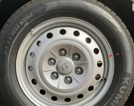 купить новое авто Хендай Staria 2023 года от официального дилера Автоберег HYUNDAI на Бальзака Хендай фото