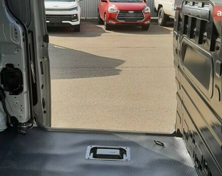 купить новое авто Хендай Staria 2023 года от официального дилера Автоберег HYUNDAI на Бальзака Хендай фото