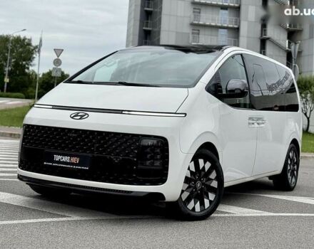 Хендай Staria, объемом двигателя 2.2 л и пробегом 98 тыс. км за 46990 $, фото 1 на Automoto.ua