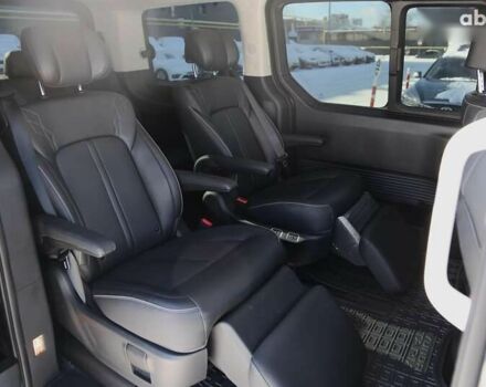 Хендай Staria, объемом двигателя 2.2 л и пробегом 23 тыс. км за 55900 $, фото 12 на Automoto.ua