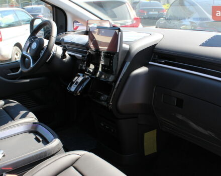 Хендай Staria, объемом двигателя 2.2 л и пробегом 0 тыс. км за 63071 $, фото 28 на Automoto.ua