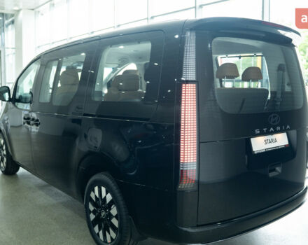 Хендай Staria, объемом двигателя 2.2 л и пробегом 0 тыс. км за 62692 $, фото 5 на Automoto.ua