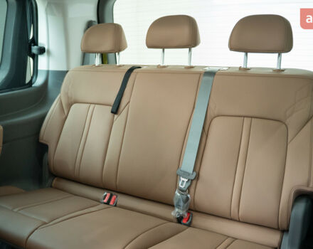 Хендай Staria, объемом двигателя 2.2 л и пробегом 0 тыс. км за 62692 $, фото 12 на Automoto.ua