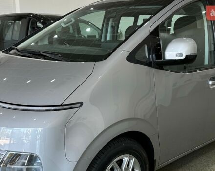 Хендай Staria, объемом двигателя 2.2 л и пробегом 0 тыс. км за 48095 $, фото 2 на Automoto.ua