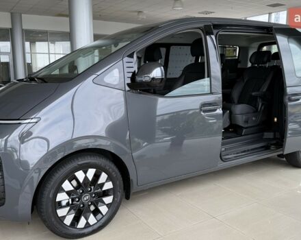 Хендай Staria, объемом двигателя 2.2 л и пробегом 0 тыс. км за 63316 $, фото 1 на Automoto.ua