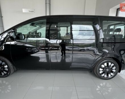 Хендай Staria 2025 в Харькове на Automoto.ua Хендай Staria, объемом двигателя 2.2 л и пробегом 0 тыс. км за 61390 $, фото 1 на Automoto.ua