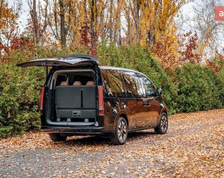 Хендай Staria, объемом двигателя 2.2 л и пробегом 0 тыс. км за 63269 $, фото 3 на Automoto.ua