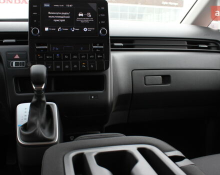 Хендай Staria, об'ємом двигуна 2.2 л та пробігом 0 тис. км за 48002 $, фото 29 на Automoto.ua