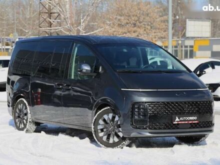 Хендай Staria 2023 в Киеве на Automoto.ua Хендай Staria, объемом двигателя 2.2 л и пробегом 23 тыс. км за 55900 $, фото 1 на Automoto.ua