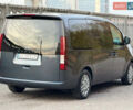 Сірий Хендай Staria, об'ємом двигуна 2.2 л та пробігом 66 тис. км за 36900 $, фото 4 на Automoto.ua