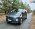 Серый Хендай Staria, объемом двигателя 2.2 л и пробегом 131 тыс. км за 35000 $, фото 1 на Automoto.ua