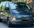 Серый Хендай Staria, объемом двигателя 2.2 л и пробегом 3 тыс. км за 43950 $, фото 1 на Automoto.ua