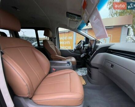 Серый Хендай Staria, объемом двигателя 2.2 л и пробегом 20 тыс. км за 60000 $, фото 12 на Automoto.ua