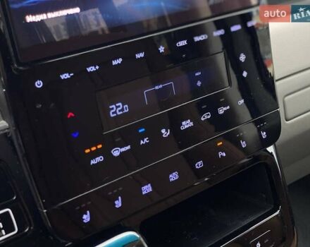 Серый Хендай Staria, объемом двигателя 2.2 л и пробегом 20 тыс. км за 60000 $, фото 20 на Automoto.ua