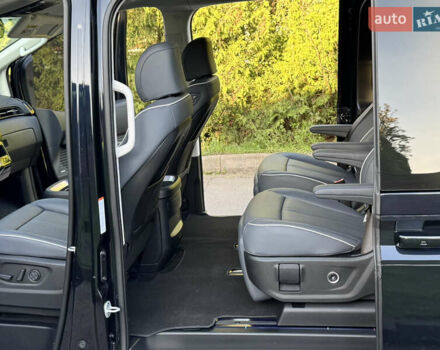 Синий Хендай Staria, объемом двигателя 2.2 л и пробегом 1 тыс. км за 65950 $, фото 28 на Automoto.ua