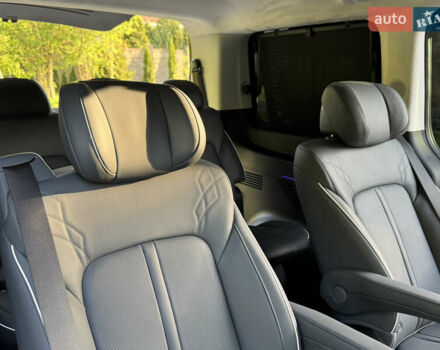 Синий Хендай Staria, объемом двигателя 2.2 л и пробегом 1 тыс. км за 65950 $, фото 65 на Automoto.ua