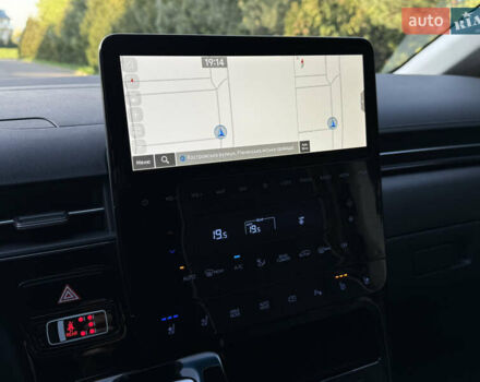 Синий Хендай Staria, объемом двигателя 2.2 л и пробегом 1 тыс. км за 65950 $, фото 45 на Automoto.ua