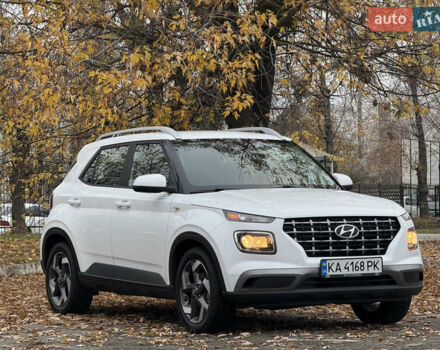 Білий Хендай Venue, об'ємом двигуна 1.59 л та пробігом 145 тис. км за 15300 $, фото 3 на Automoto.ua