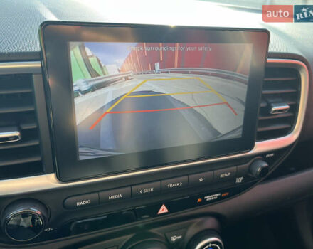 Белый Хендай Venue, объемом двигателя 1.59 л и пробегом 142 тыс. км за 16500 $, фото 16 на Automoto.ua