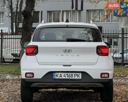 Білий Хендай Venue, об'ємом двигуна 1.59 л та пробігом 145 тис. км за 15300 $, фото 5 на Automoto.ua