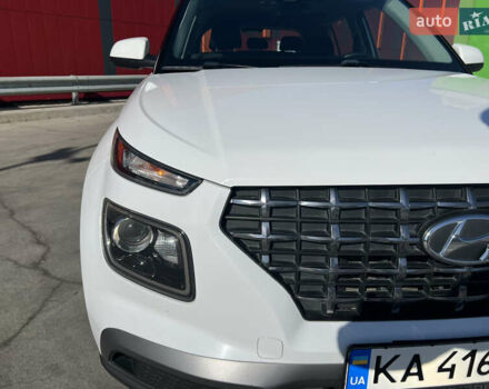 Белый Хендай Venue, объемом двигателя 1.59 л и пробегом 142 тыс. км за 16500 $, фото 5 на Automoto.ua