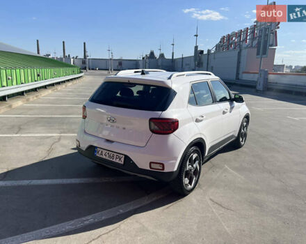 Белый Хендай Venue, объемом двигателя 1.59 л и пробегом 142 тыс. км за 16500 $, фото 9 на Automoto.ua