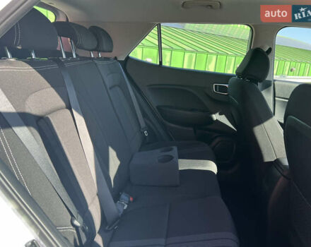 Белый Хендай Venue, объемом двигателя 1.59 л и пробегом 142 тыс. км за 16500 $, фото 34 на Automoto.ua