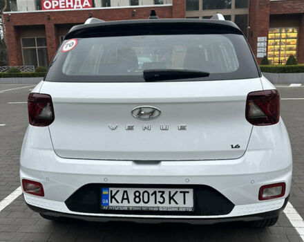 Белый Хендай Venue, объемом двигателя 1.59 л и пробегом 49 тыс. км за 19500 $, фото 1 на Automoto.ua